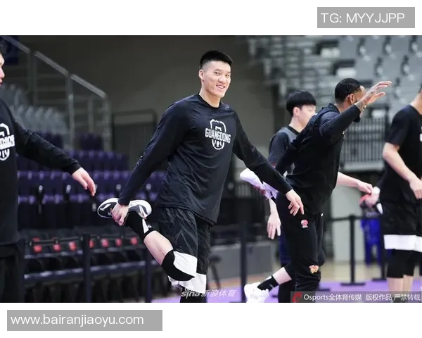 硬汉爱徒带伤参与广东练习 杜锋为何反而发火? 硬汉爱徒带伤参与广东练习 杜锋为何反而发火?